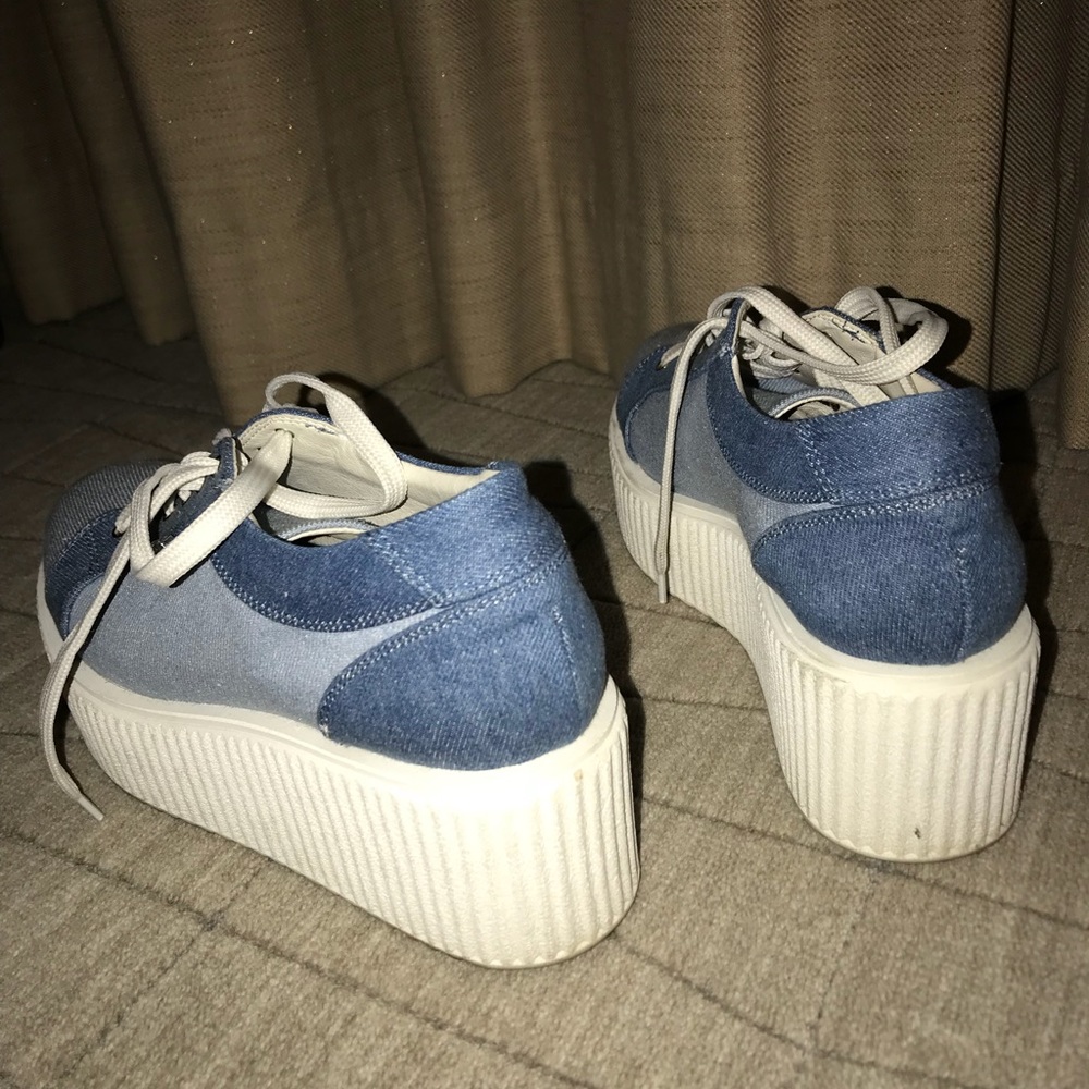 Karl Lagerfeld Sneakers. NEW, barely worn!